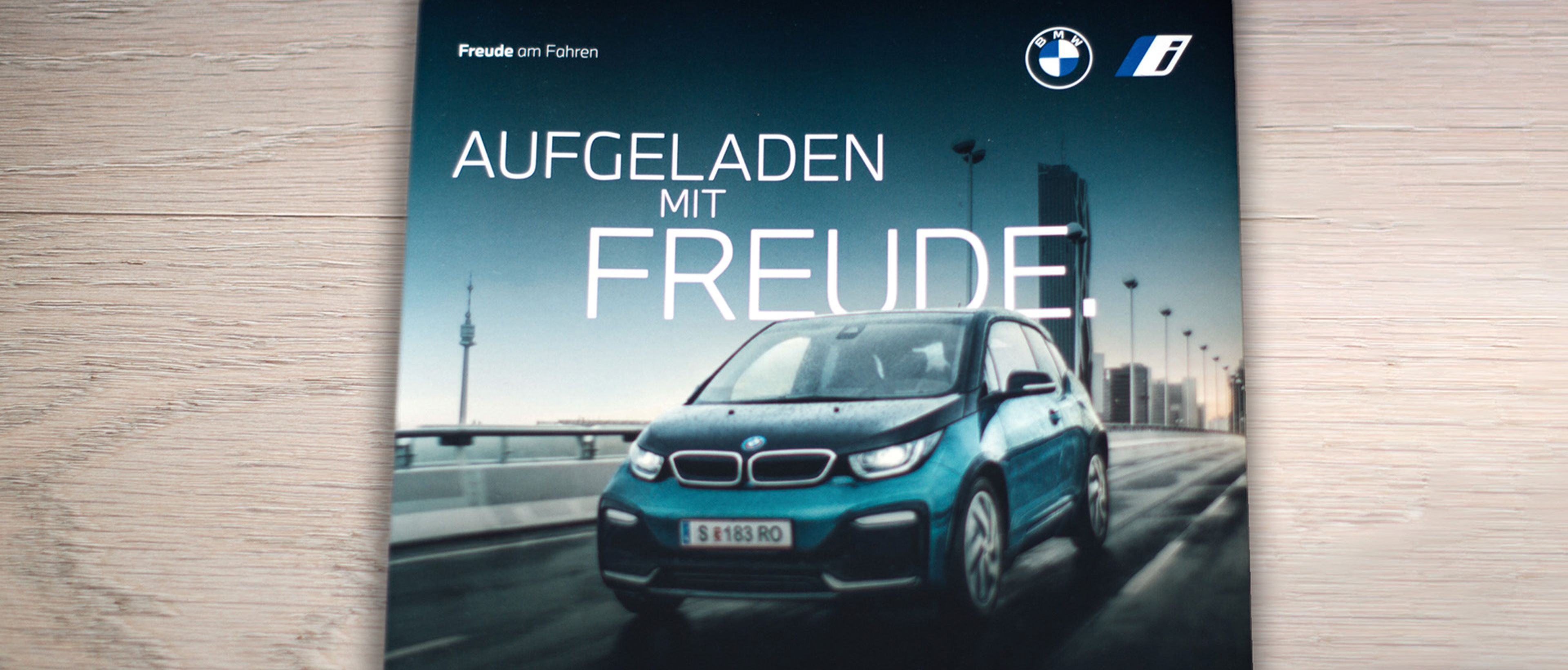 "Aufgeladen mit Freude" Folder von BMW